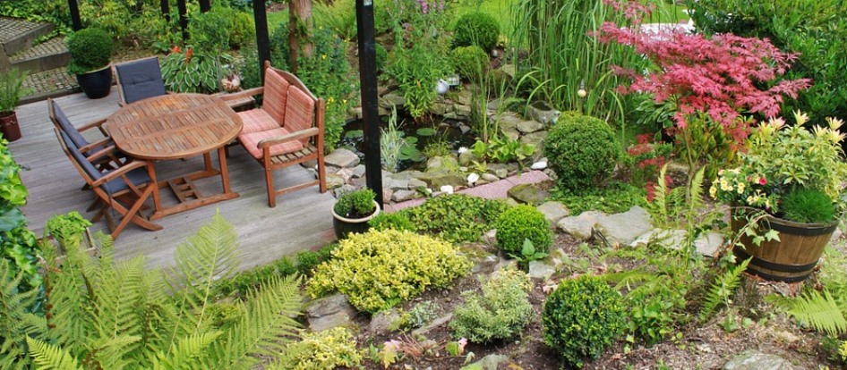 small table and chairs in garden
